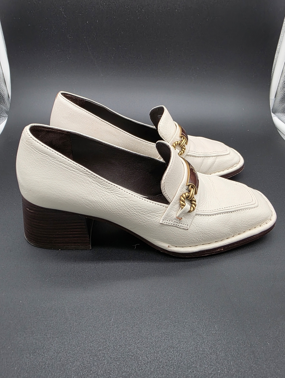Tory Burch Perrine Leather Loafers in new ivory white. Sz 7